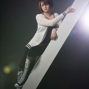 Converse Boots  SZ 9 - Very good condition.